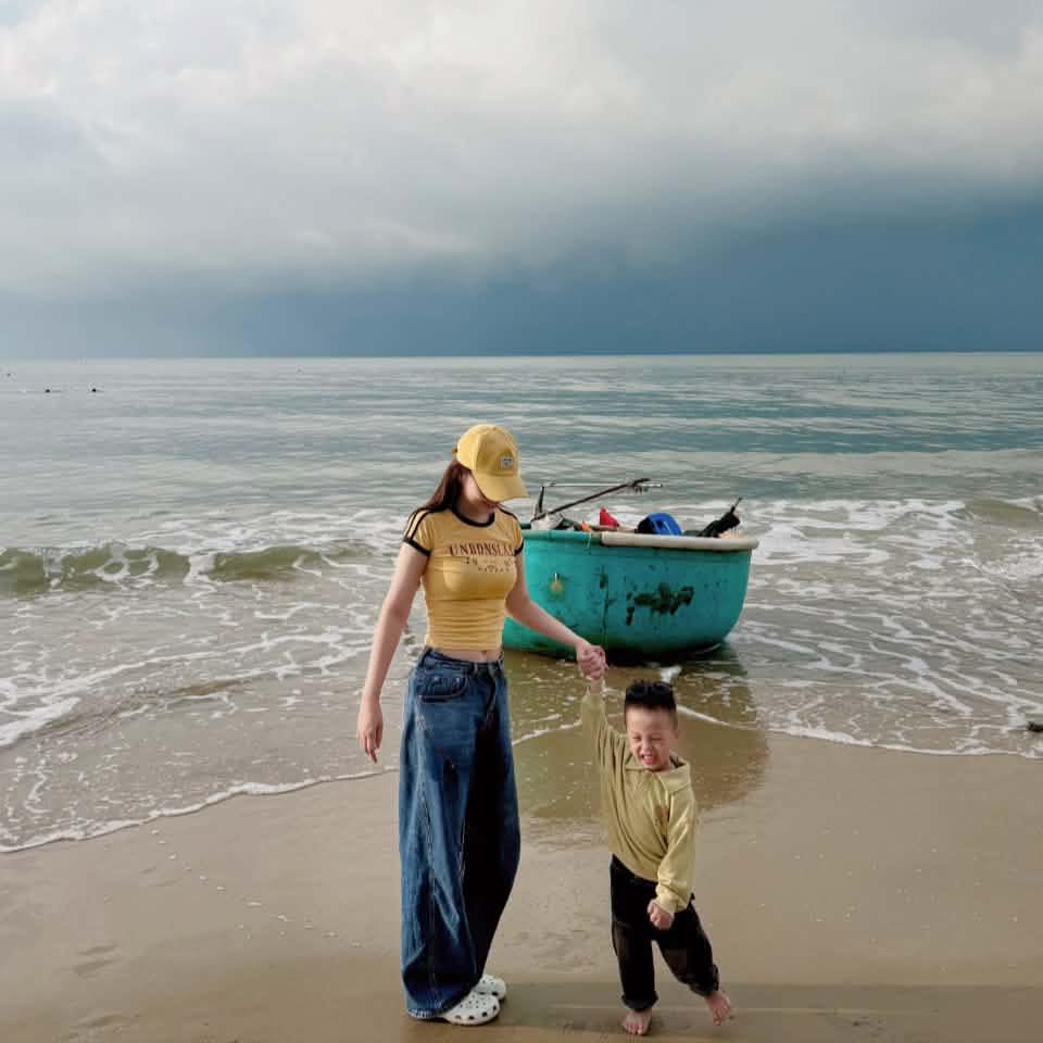 Canh hến rau hẹ, mọi người thử món này liền đi nha, nó thanh nó mát lắm ...