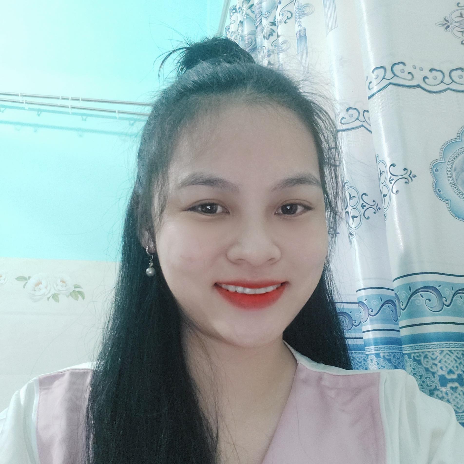 😝💄 được cái nhà đẹp gái đều Trang Thuy 🤣🤣 #trinhbabiimakeup #
