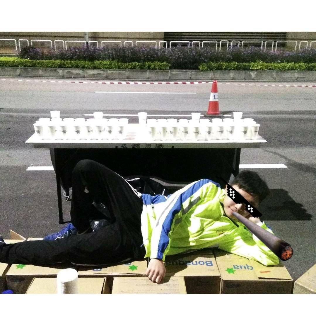 澳門道路情報 | 路窄車多，讓車唔係次次都有好結果 | Facebook