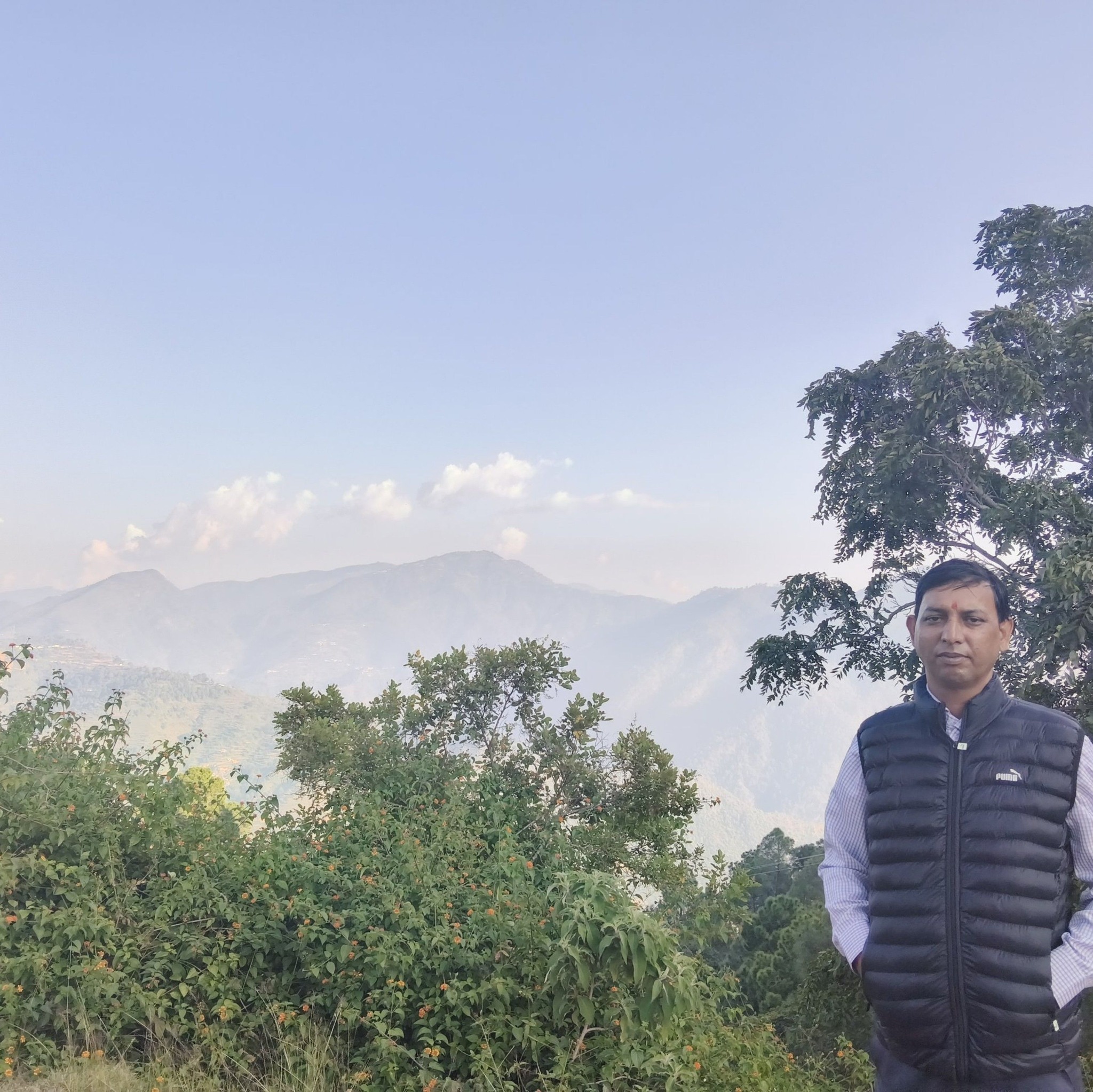 🏡 हल्द्वानी लामाचौड़ में प्रीमियम 2-Side Open Plot उपलब्ध! 📐 Front: 127 ...