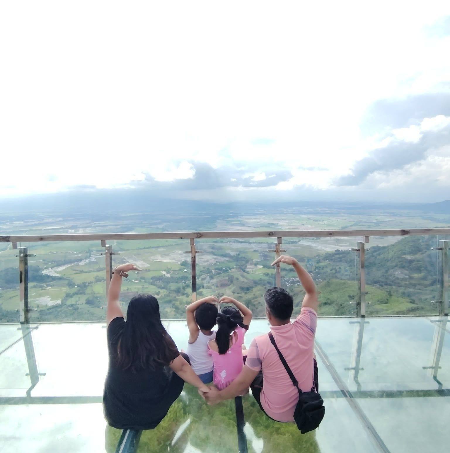Mary Ann Dominno Camong Camerong