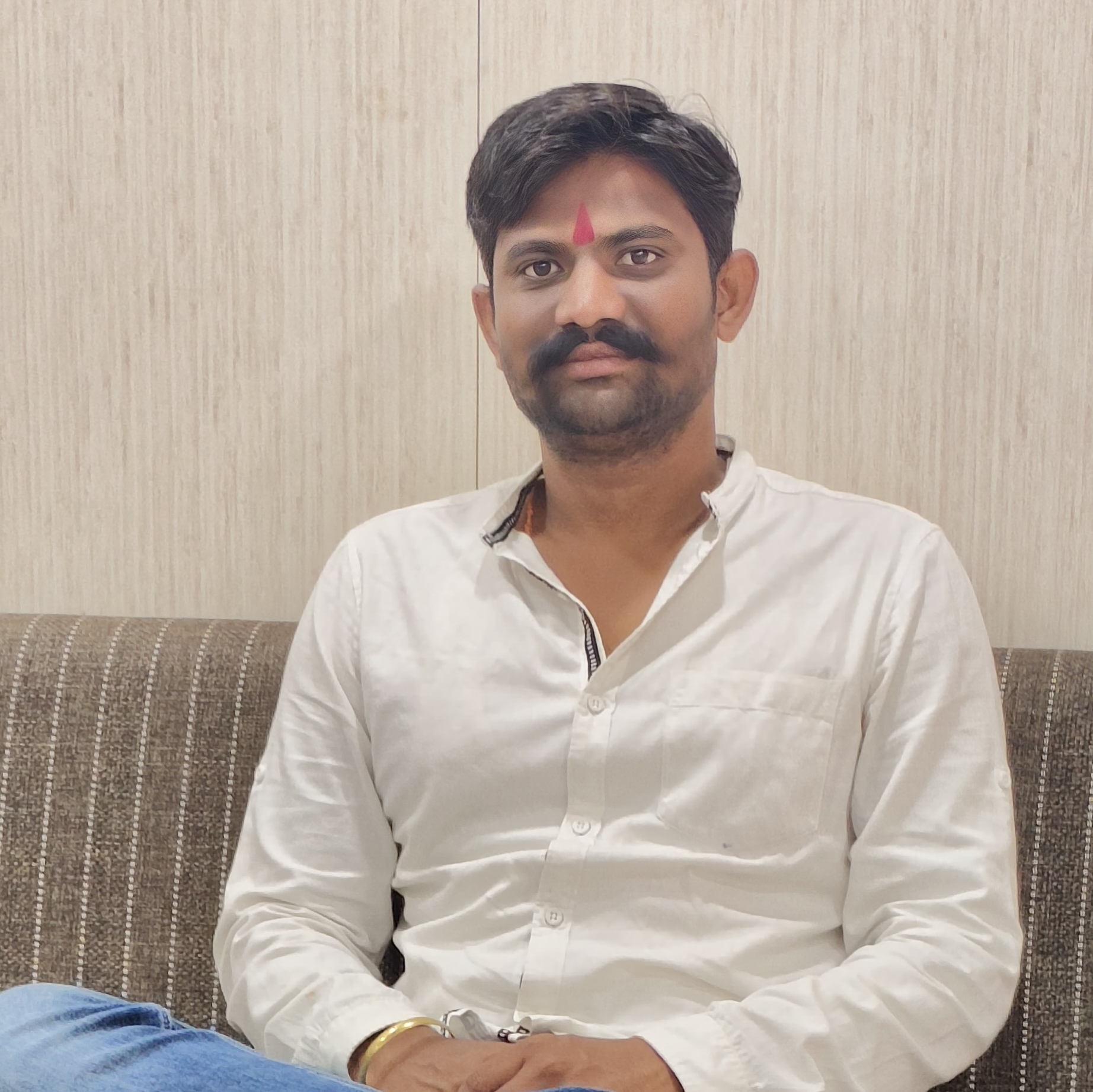 Akshay Raut
