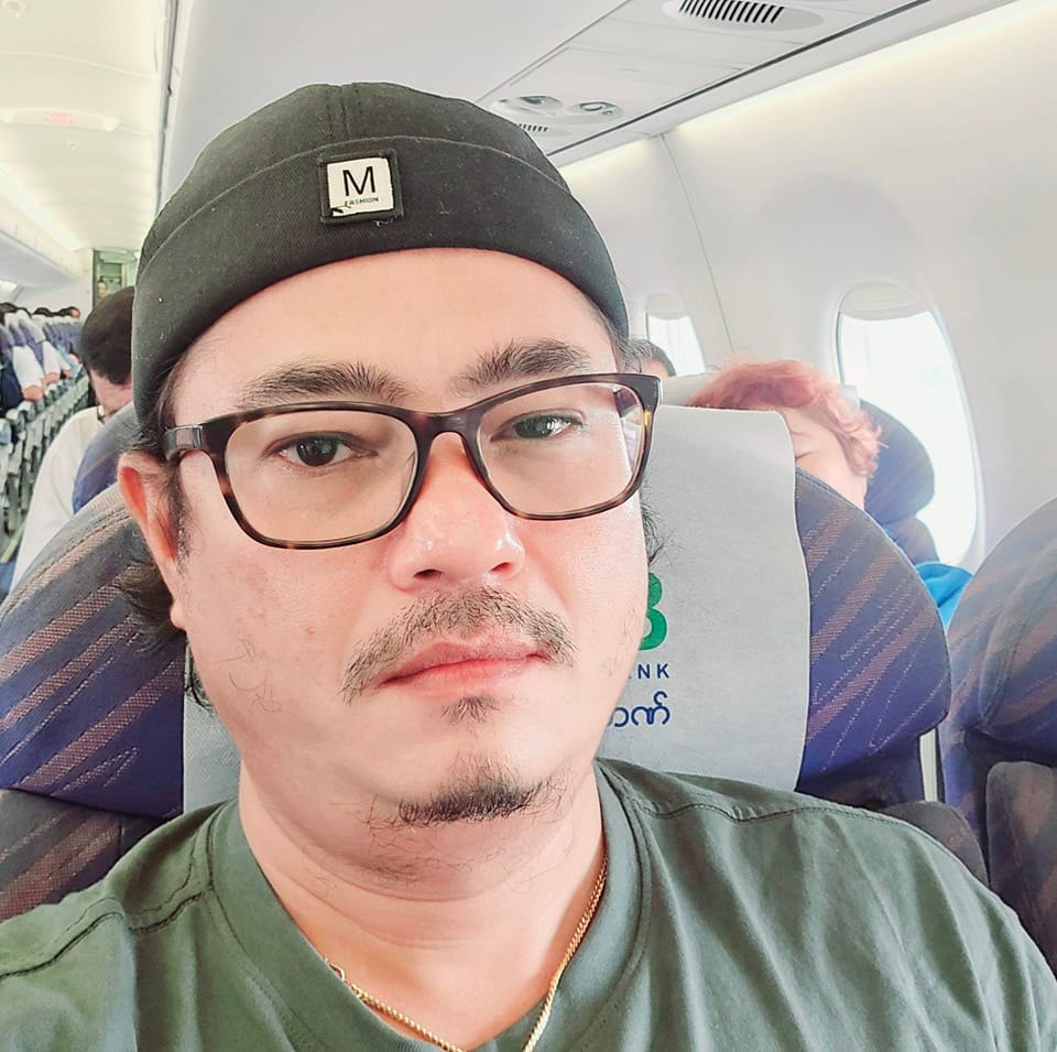 POV: you're standing next to a floating city. That tiny orange lift ...