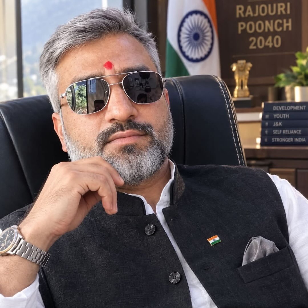 #Shocking IAS Rajeev Ranjan VS JKAS Woman Officer Beenish Wani , Kon ...