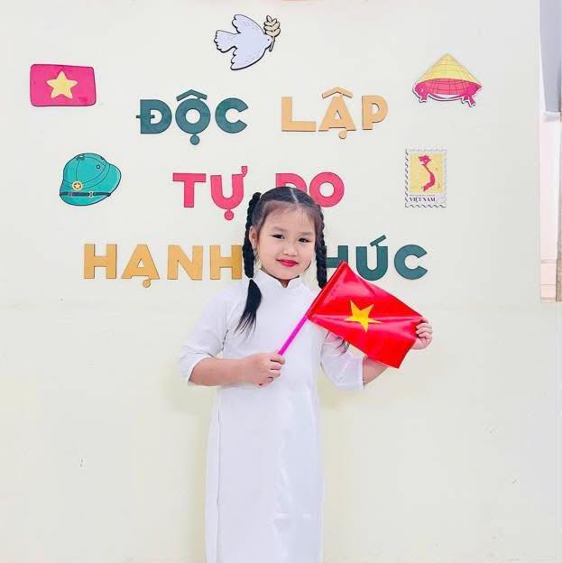 hội lái cẩu bánh xích | Sẵn 3 con cẩu xích 80 tấn chuyên cạp tường ...