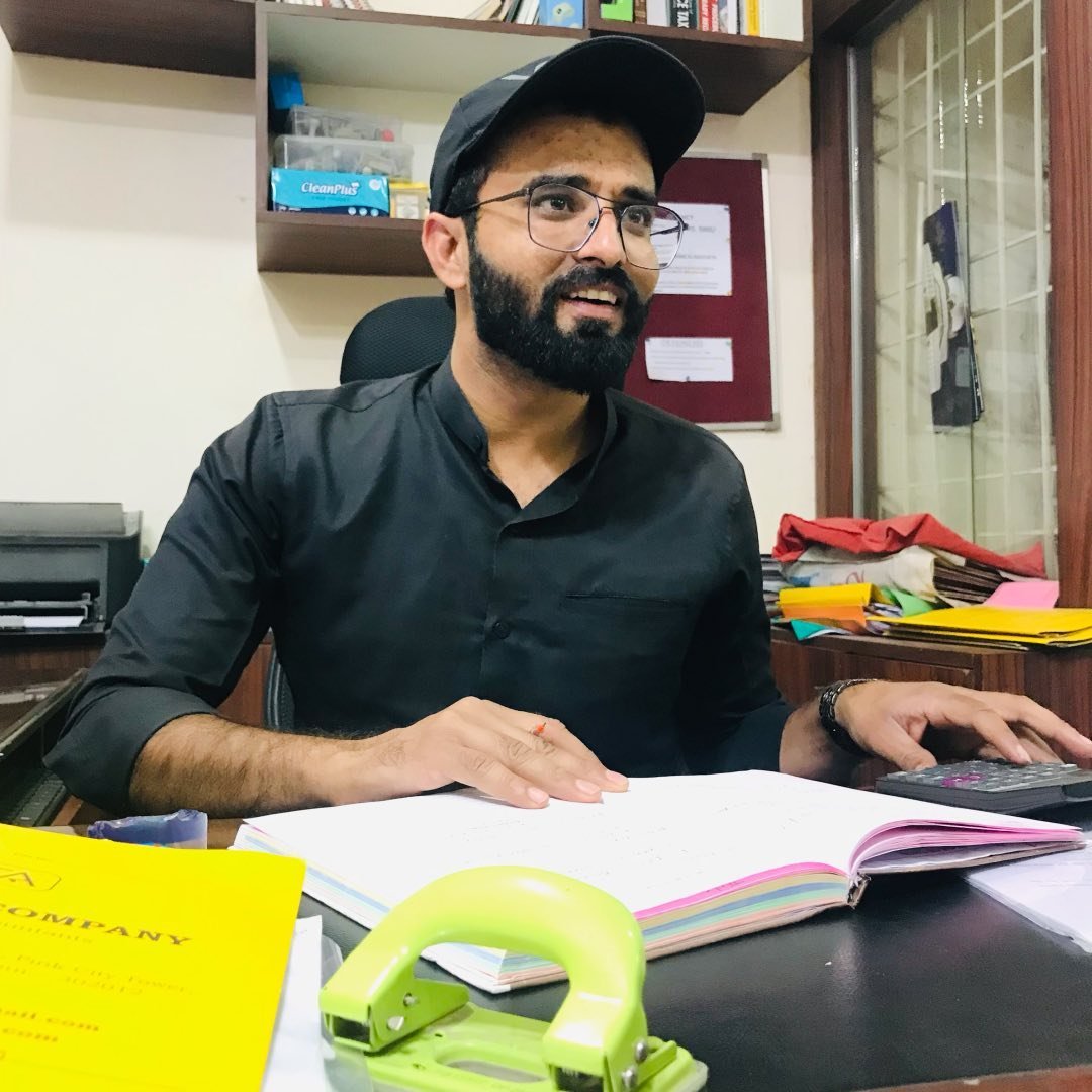 Adv Juned Garinda