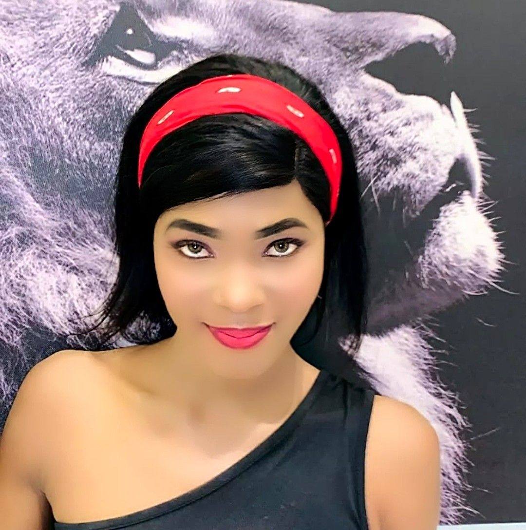 Miss - #Femme_Entrepreneur Farida Far #Styliste_Modéliste de ...