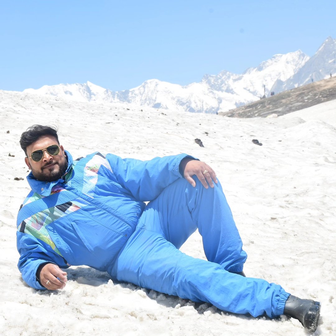 Adv Ashish Rathore