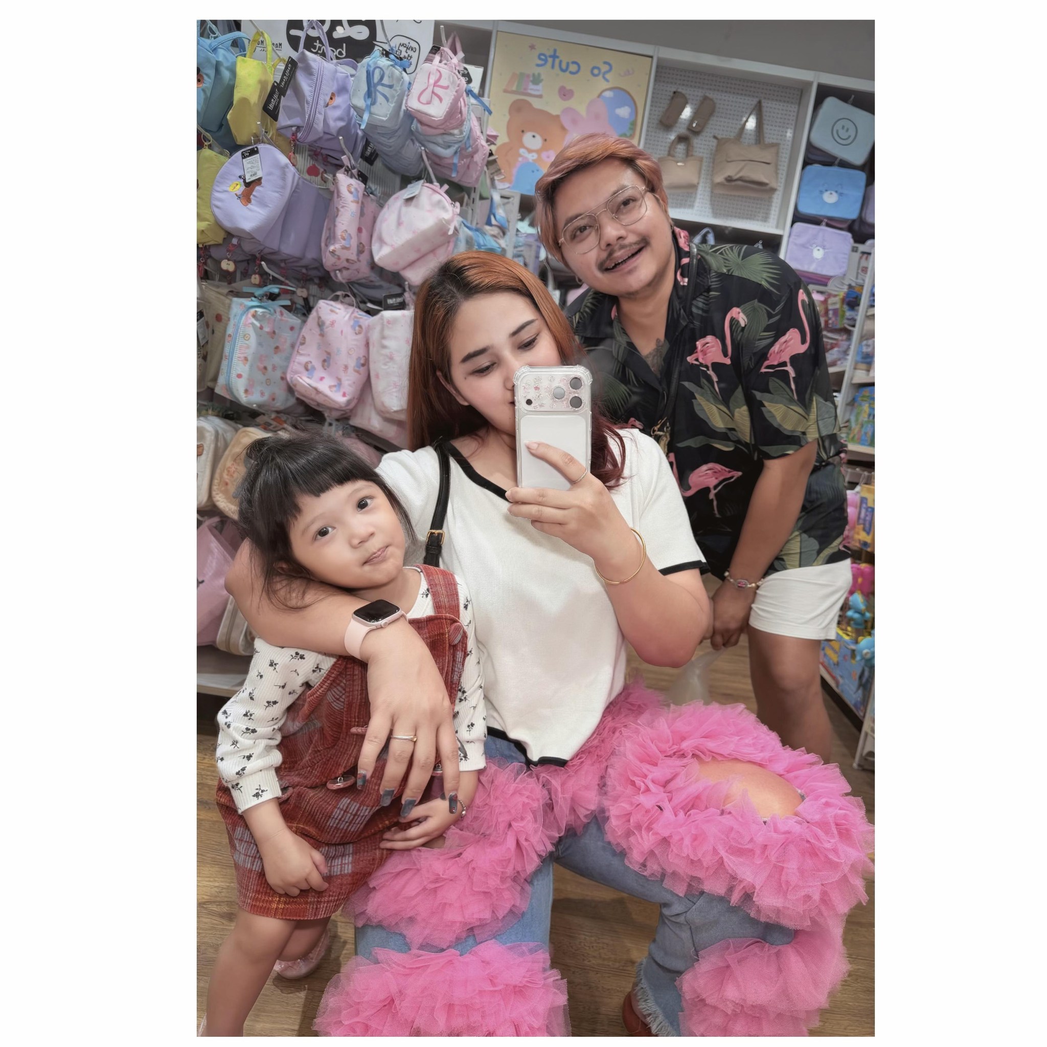 Narumon Phetsit - เป็นการรีวิวพลังบวกเชิงลบที่สุด... | Facebook