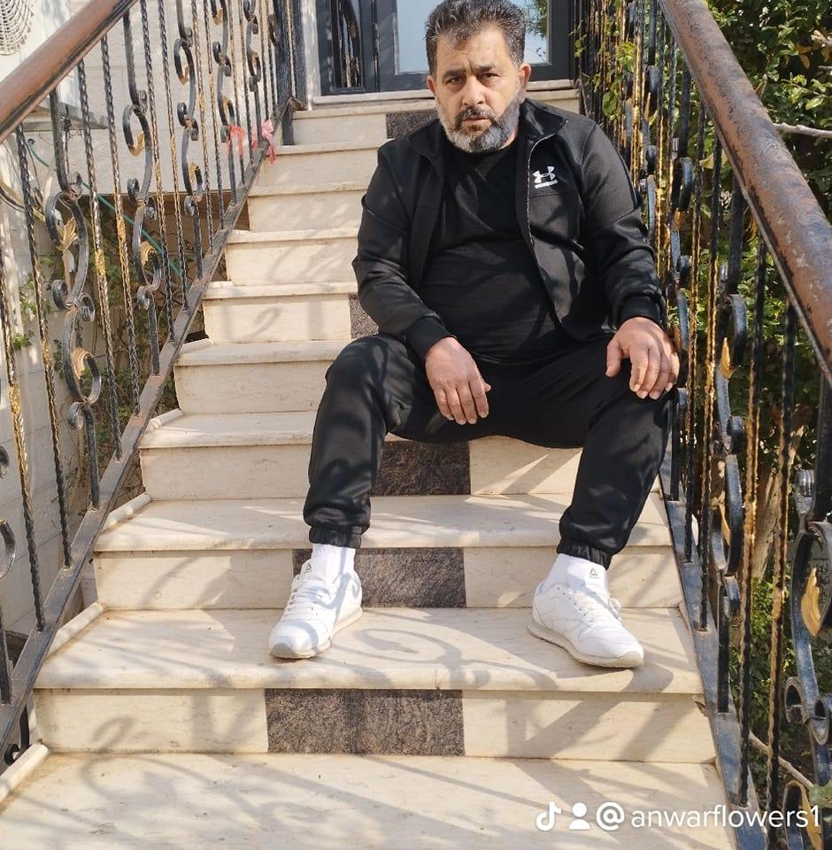 انور زهور