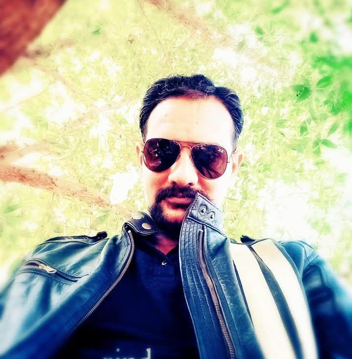 Chehry ke saath haath aur paon ka khoobsurat hona bhi lazmi hai! Haya ...