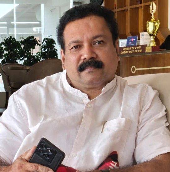 We are walking sir, മുതിർന്ന കമ്മ്യൂണിസ്റ്റ്‌ നേതാവിനെ രാഹുൽ ഗാന്ധി ...