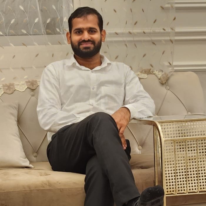 Adv - 🎉 Meet our seasoned legal virtuoso, Rashid hammadi ! With decades ...