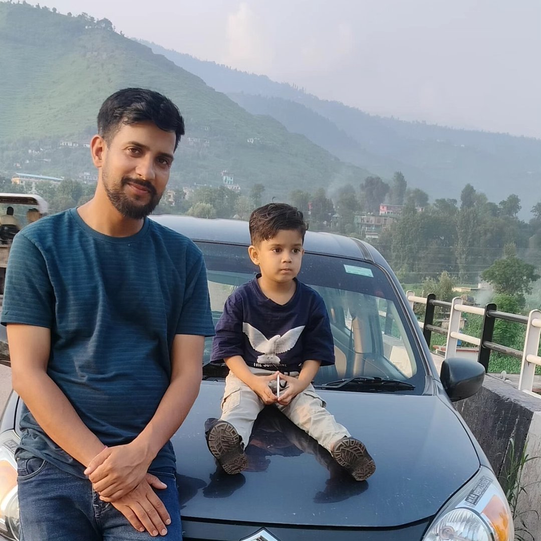 JKSSB JUNIOR ASSISTANT ASPIRANTS | At Lal Chowk’s nexus looms the Clock ...