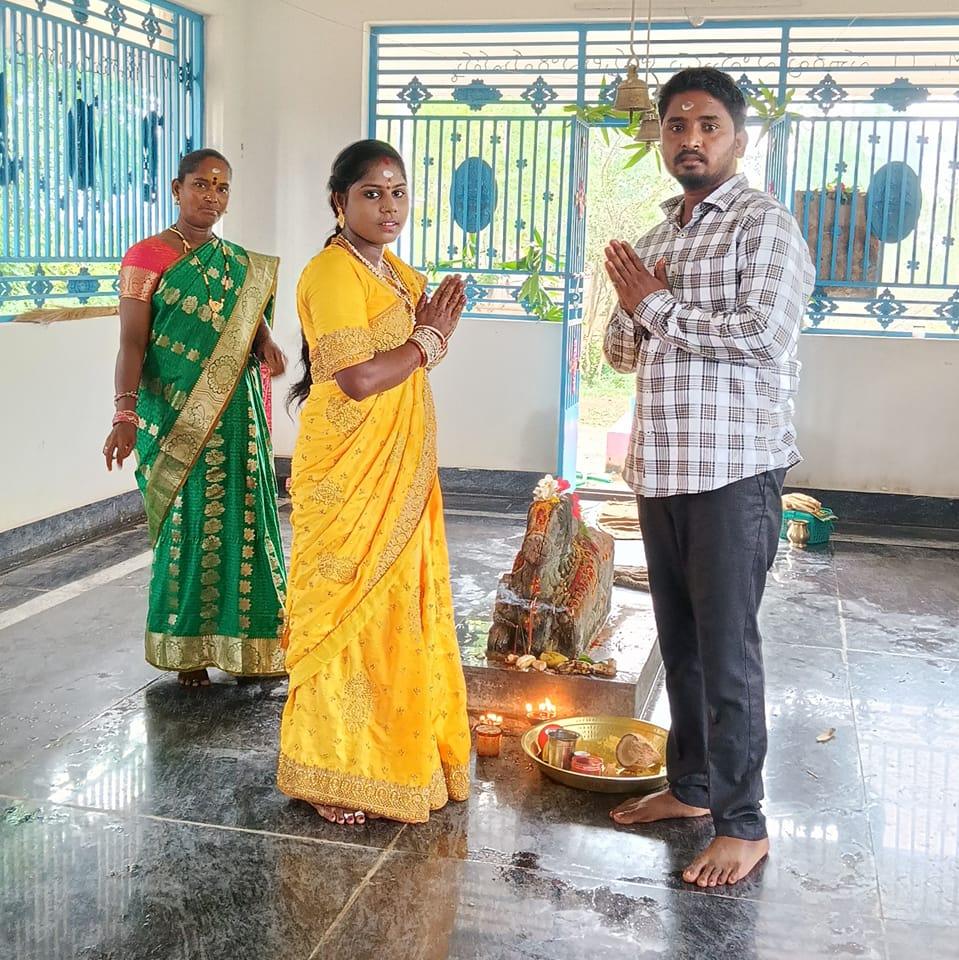 ENDAROMAHANUBAVULU..SRI RAAGAM..AADI TAALAM..TYAGARAJU SWAMY ...
