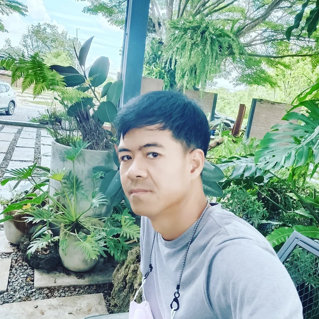 รุ่งโรจน์ ยอดจันทร์ (@rungrocn.yxd.canthr) • Facebook, Connect with friends