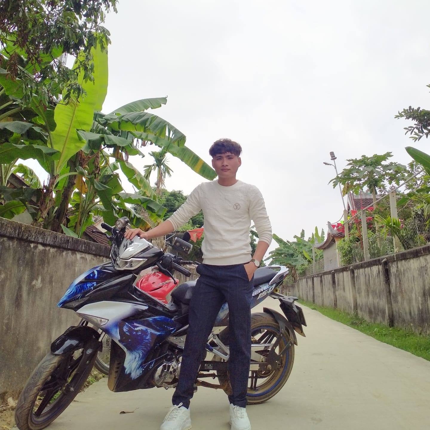 Cơm tối đơn giản, chất lượng với 2 món: - Thịt me trộn - Canh rau củ ...