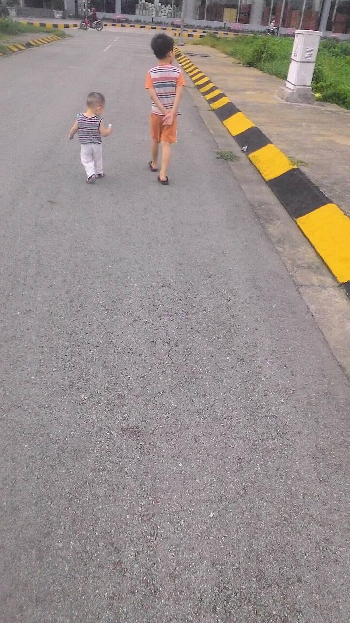 U30 gặp U50 thì thế nào 🤣 Đi làm thì áp lực với khách hàng, ở nhà thì ...