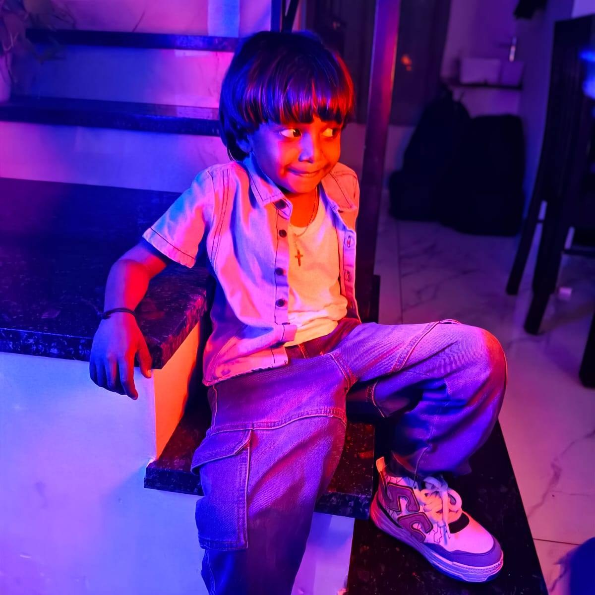 Enikku innu avadhi, pakshe kettiyonte comedy showkku avadhiyilla! 😂🤦‍♀️ ...