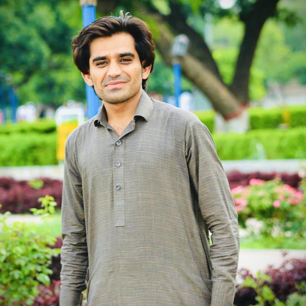 Rumi Munawar on Reels