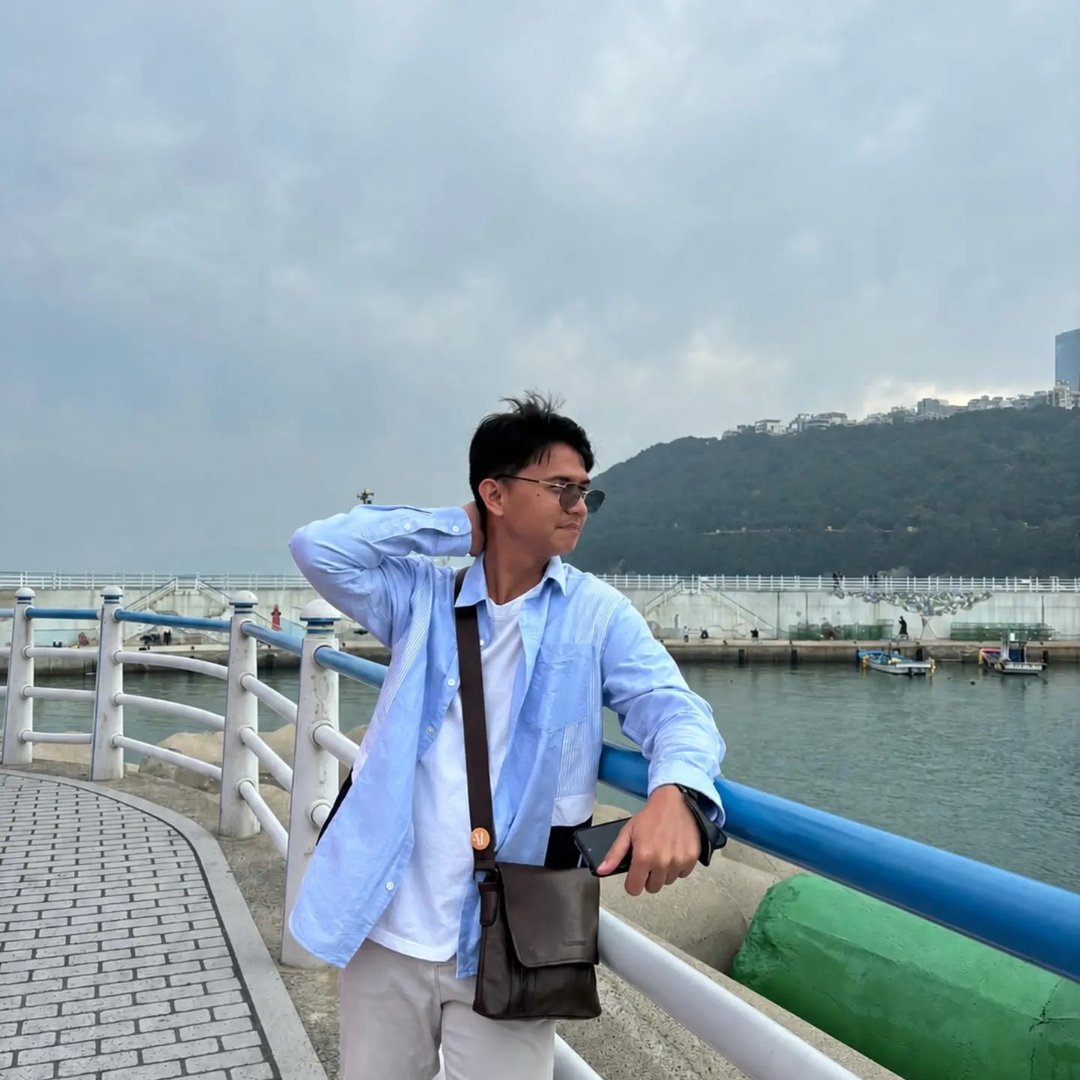Jayvee Olaivar