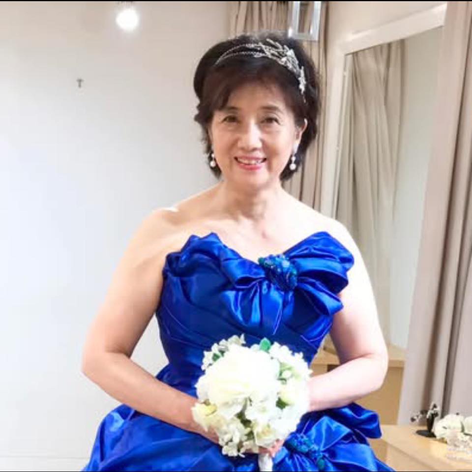 女優 吉沢