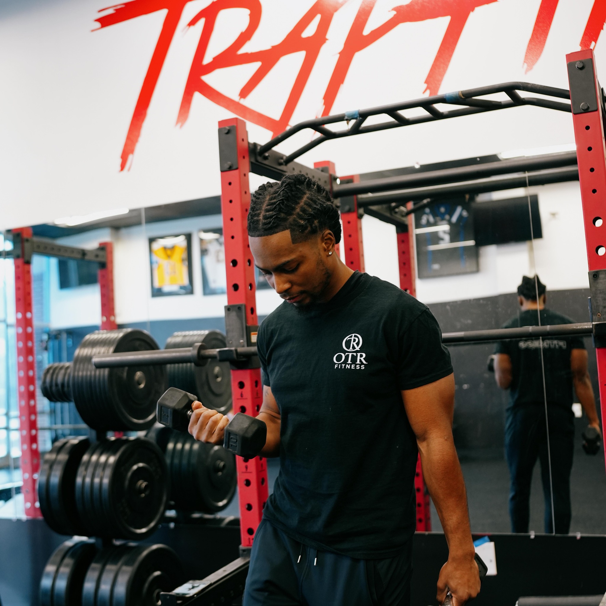 What’s ONE exercise you can do to get your back shredded? 👀 LAT ...