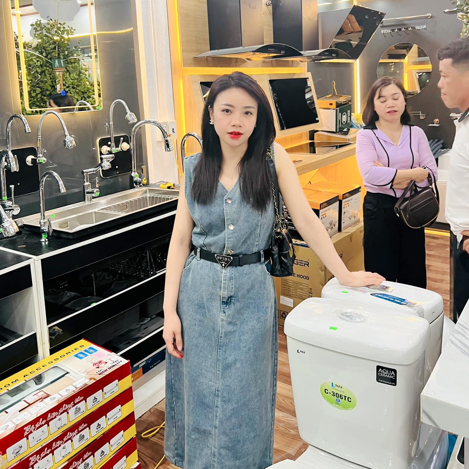 Danh dụm cả năm lấy tiền đi biển … Nhờ thằng e quay cho cái video mà ko ...