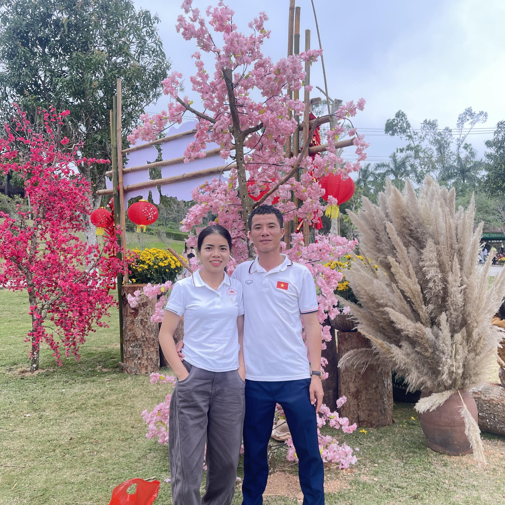 Bũa cơm trời mưa gió ,có gì đặc biệt .ngoài cá với rau ... 🥰🌲 # ...