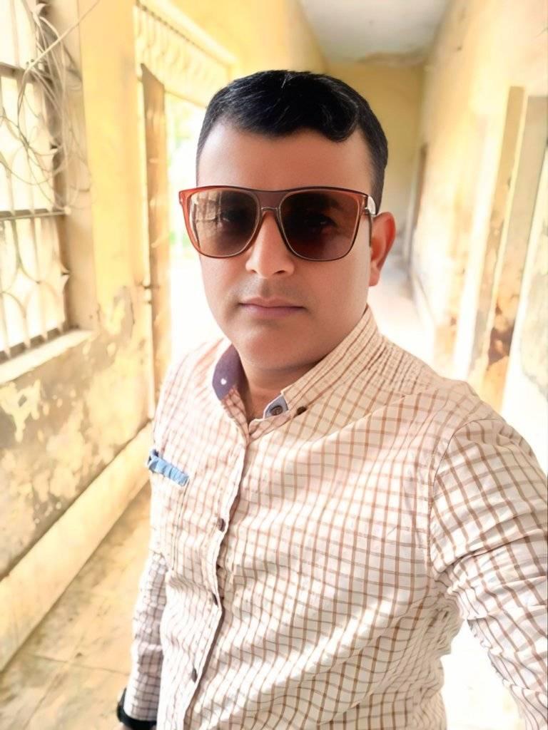 Dr-Raza Rajper