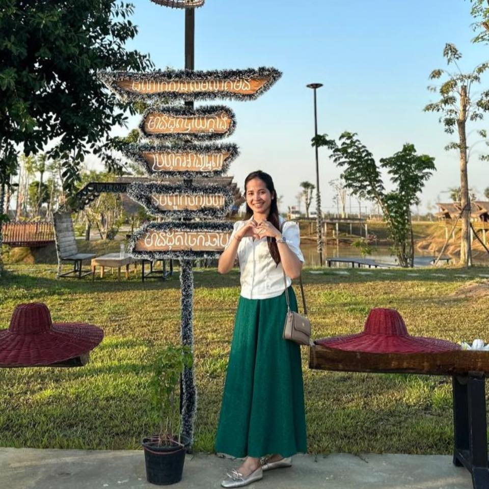 ម៉ូតសក់ទៅដើរលេងតាមប្រាសាទ💫💗 Product from: Calixta Brand | LeeLee- លីលី