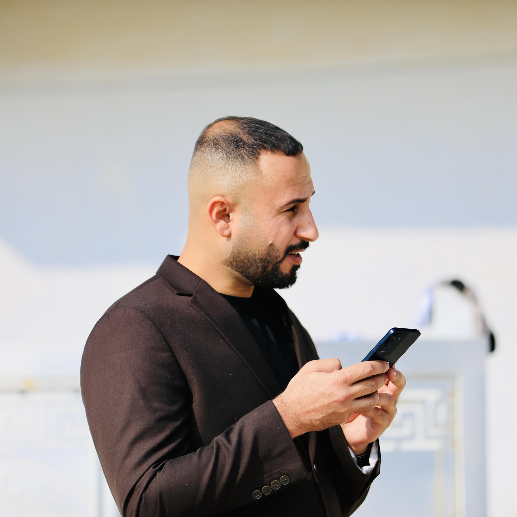 أحمد - أسعار تنافسيه جداً...!!! 😉🤩 مالج بناء يده بلاستك ابو الشايب ...