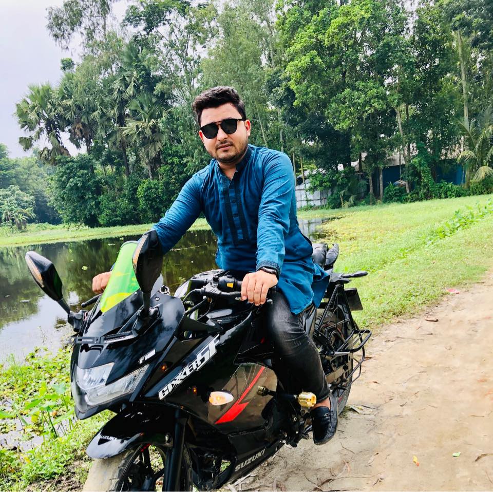 HR Riaz