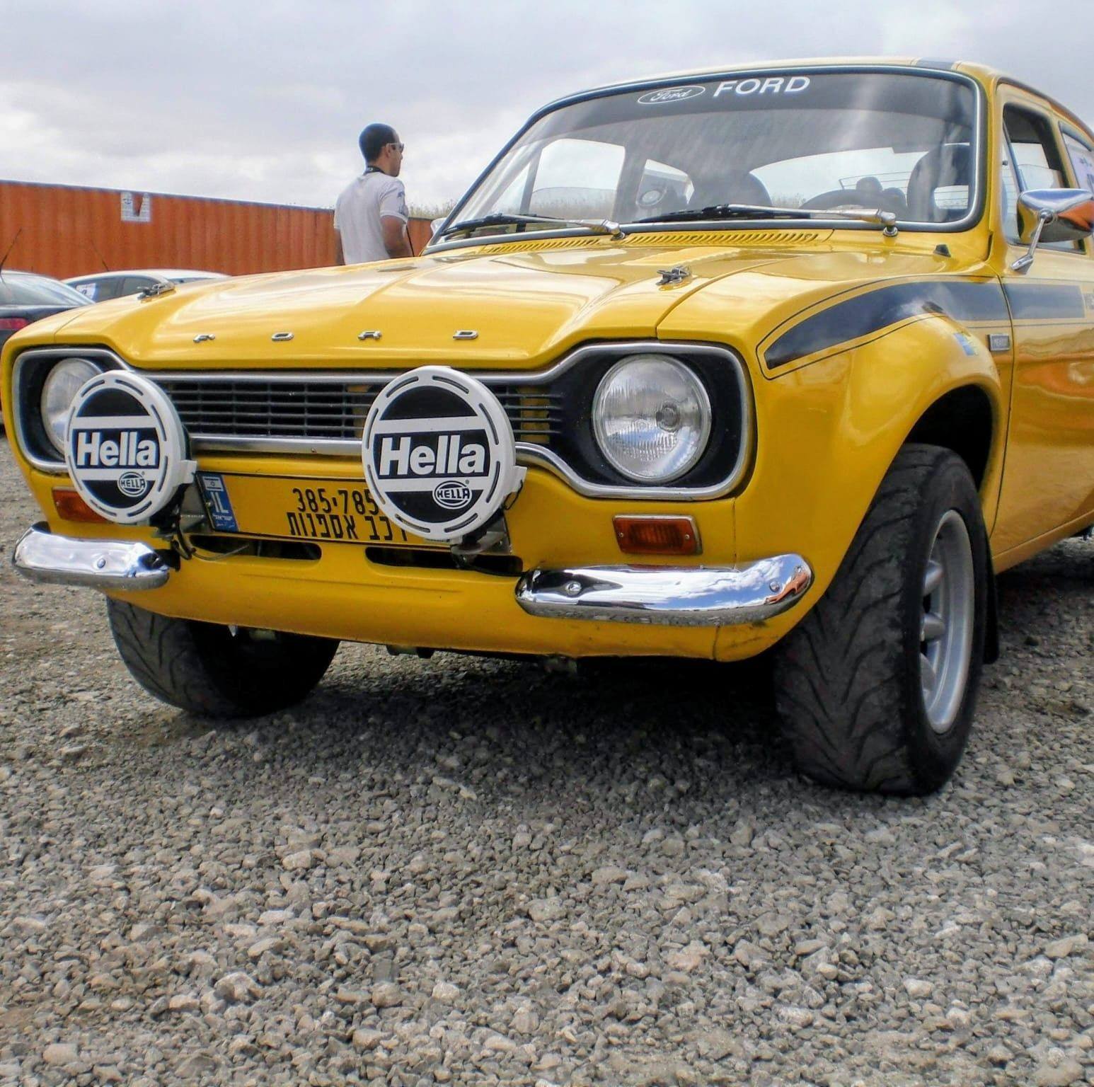 Suzuki M109R Riders | Hi, I'm wondering if I can put 240 tires on my ...