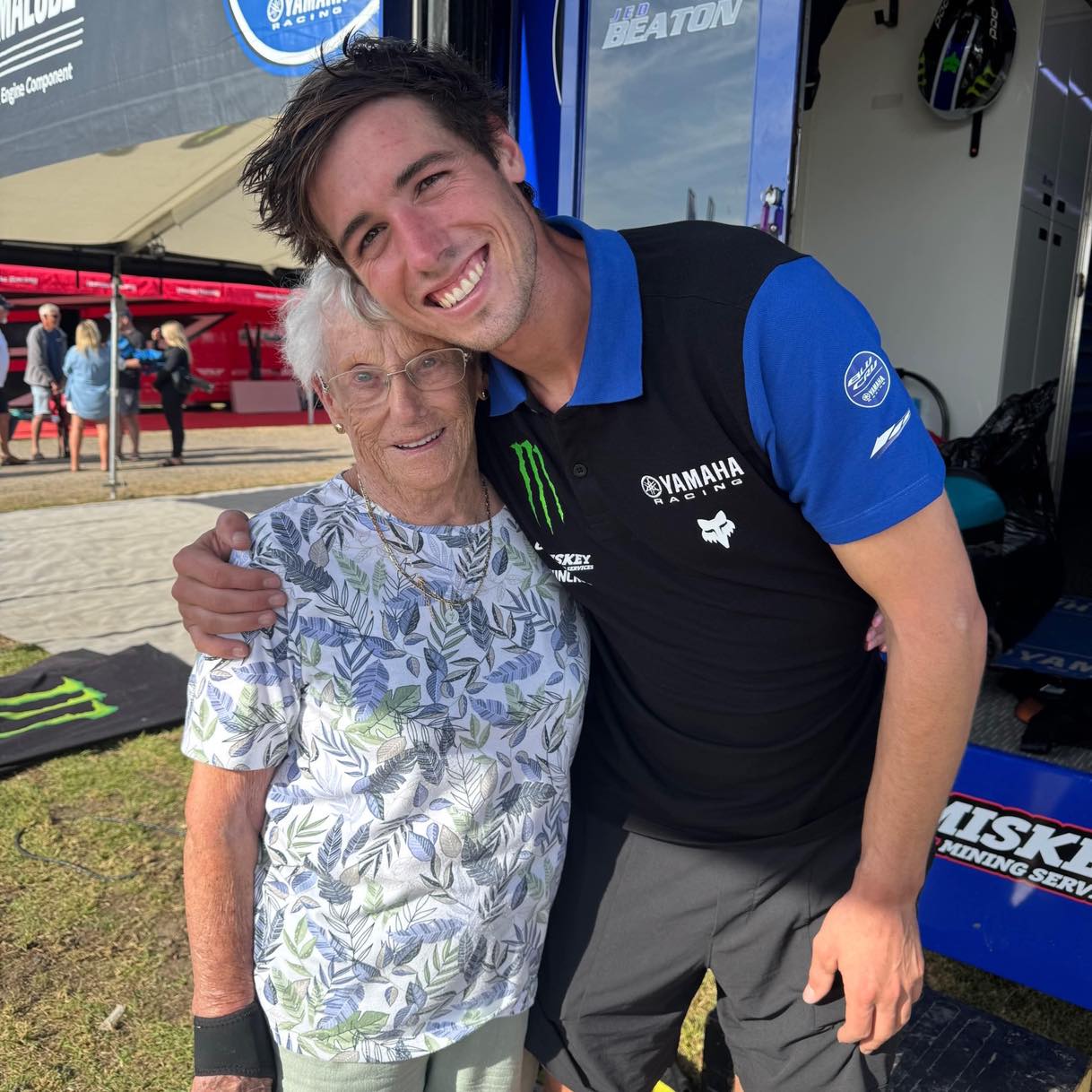Wonthaggi - Congratulations to a very excited Wayne 'Ukulele' Mattock ...