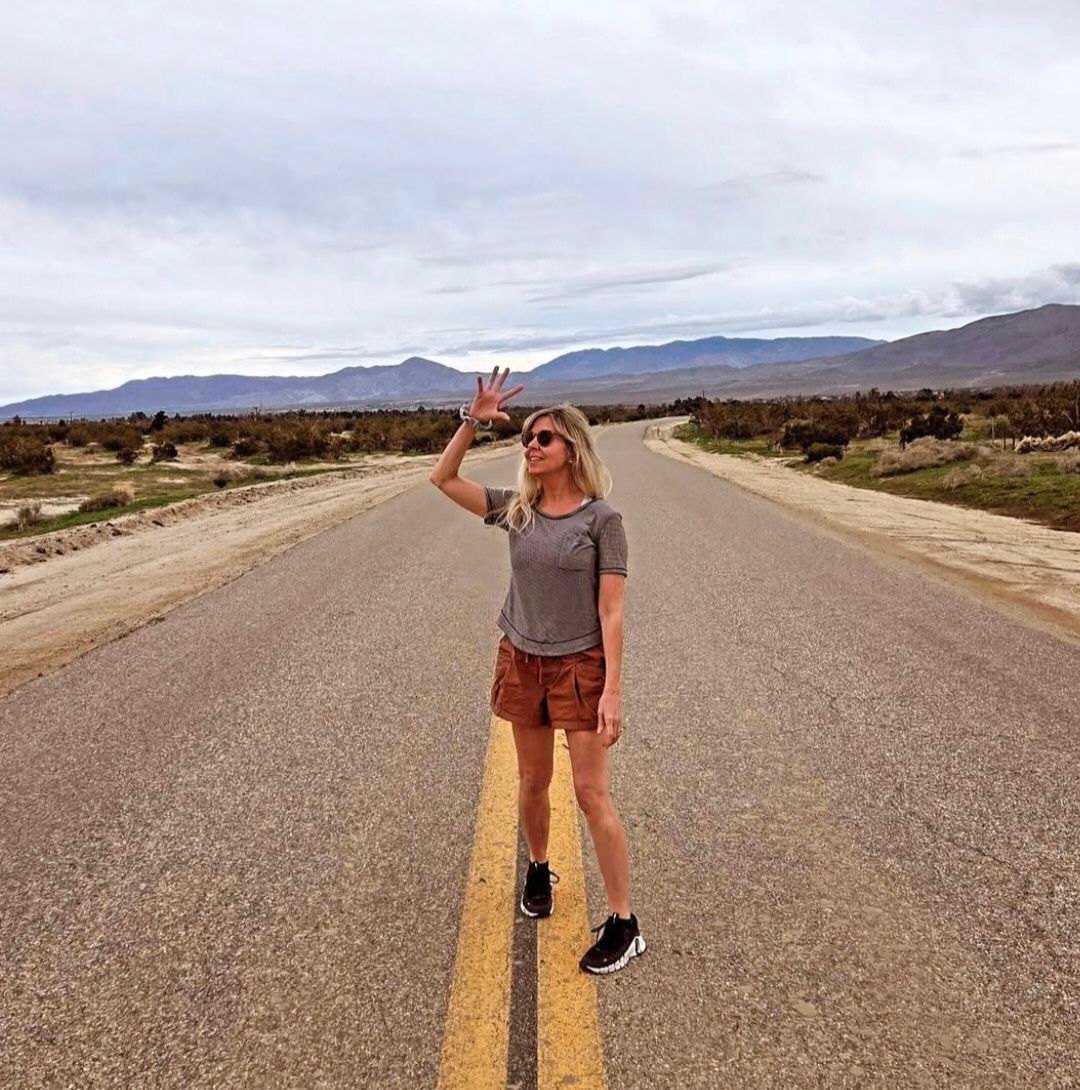 Please join me for this week’s Mid-Mod Walk in the Twin Palms ...