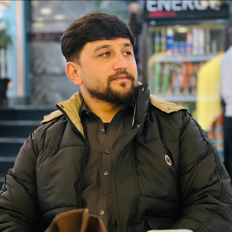 عزیز روښان