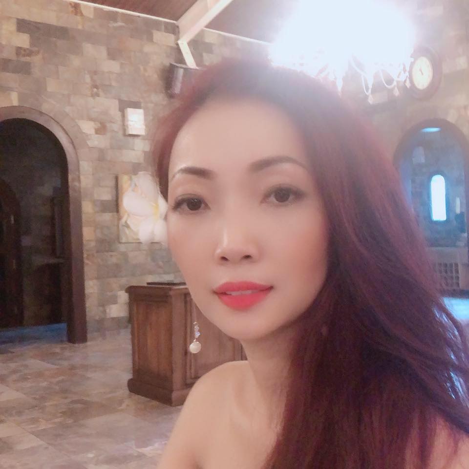 Nguyên Hồng | Facebook