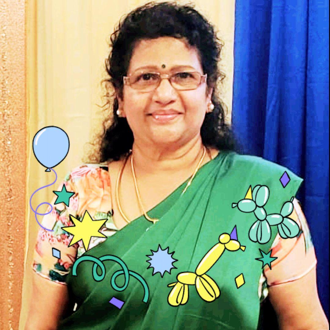 Indha Mayilukku oru dhrishti suthi podanum! 🦚😍 Andha alavukku ovvoru ...
