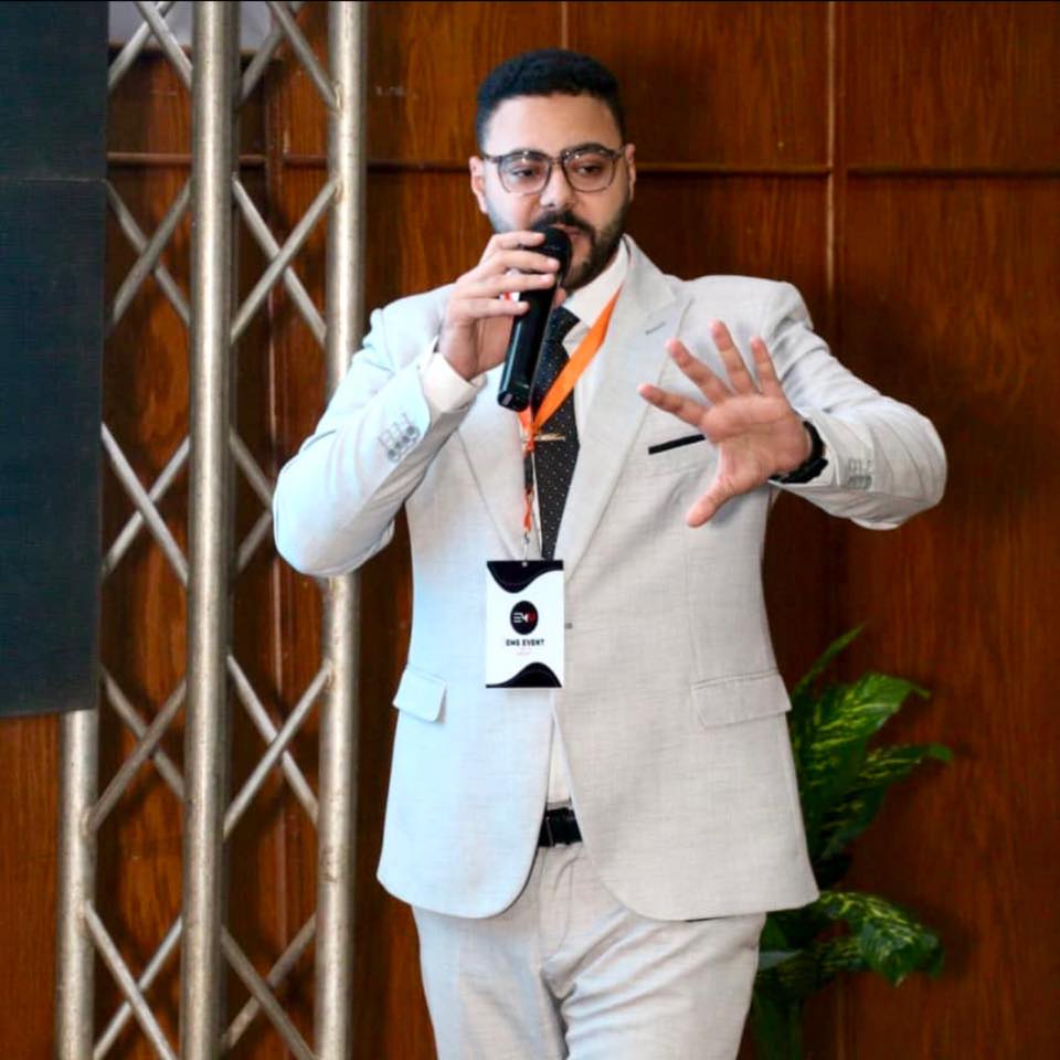 من مشاركتي في مسابقة القران الكريم للنقابة العامة ل طب الأسنان في حب ...