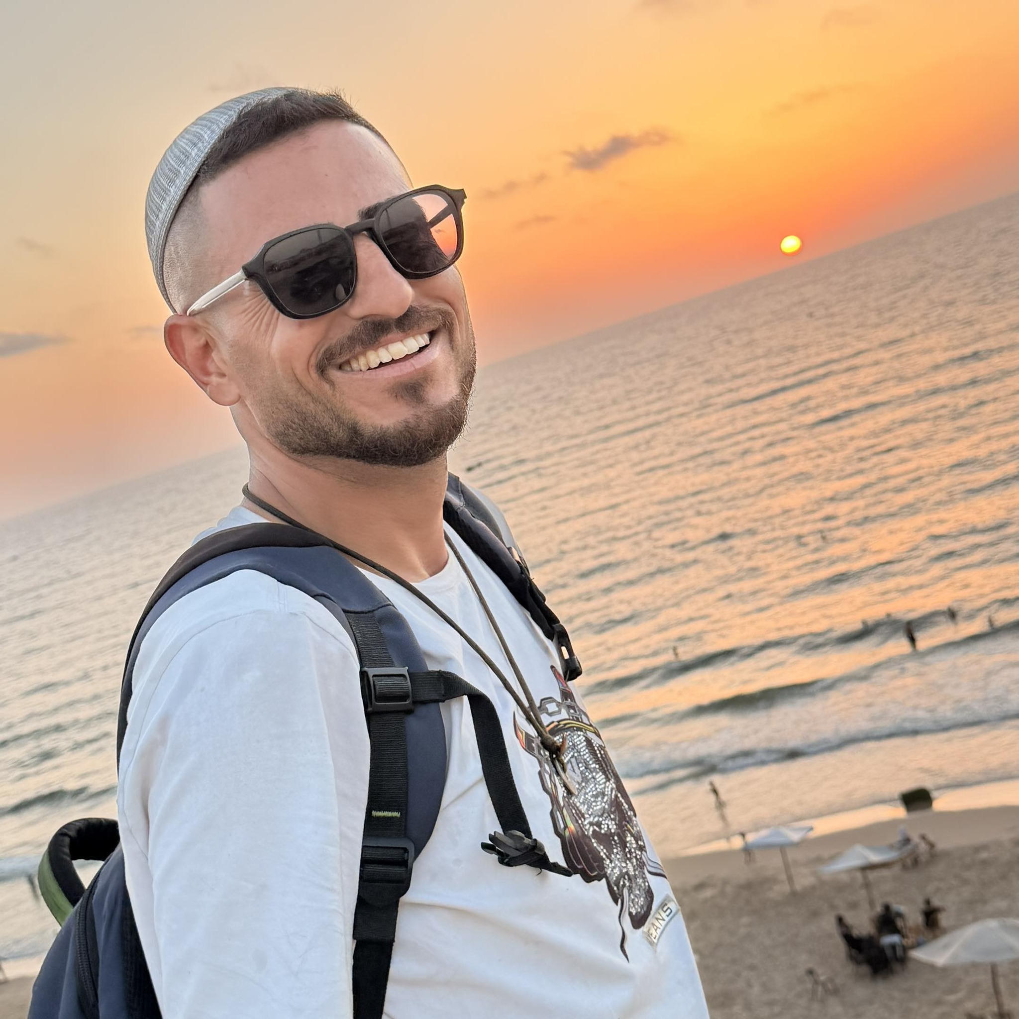 بلال ابو طيبه - كل الاحترام للعمل الهادف والجميل | Facebook