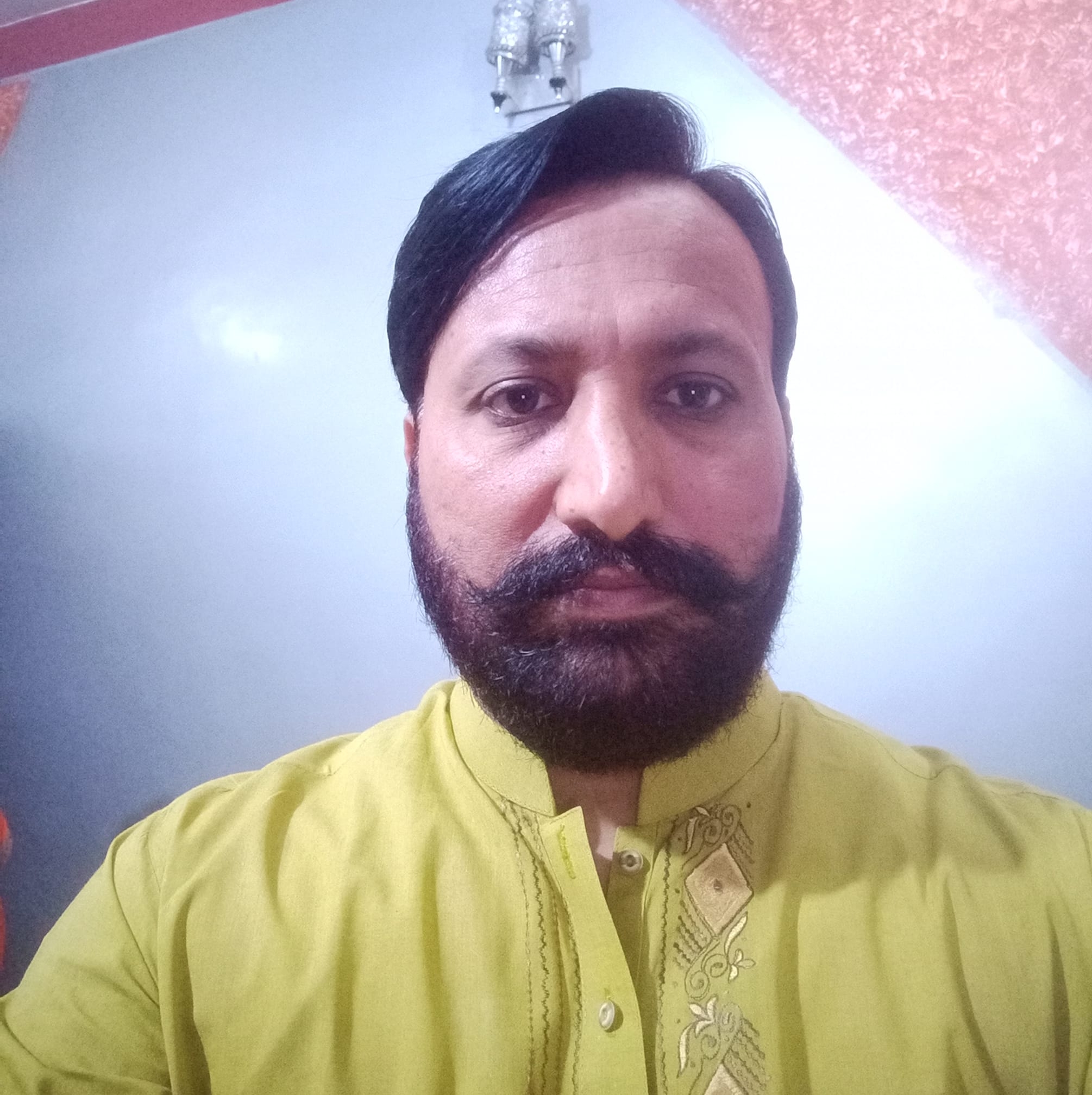 Sh Basit