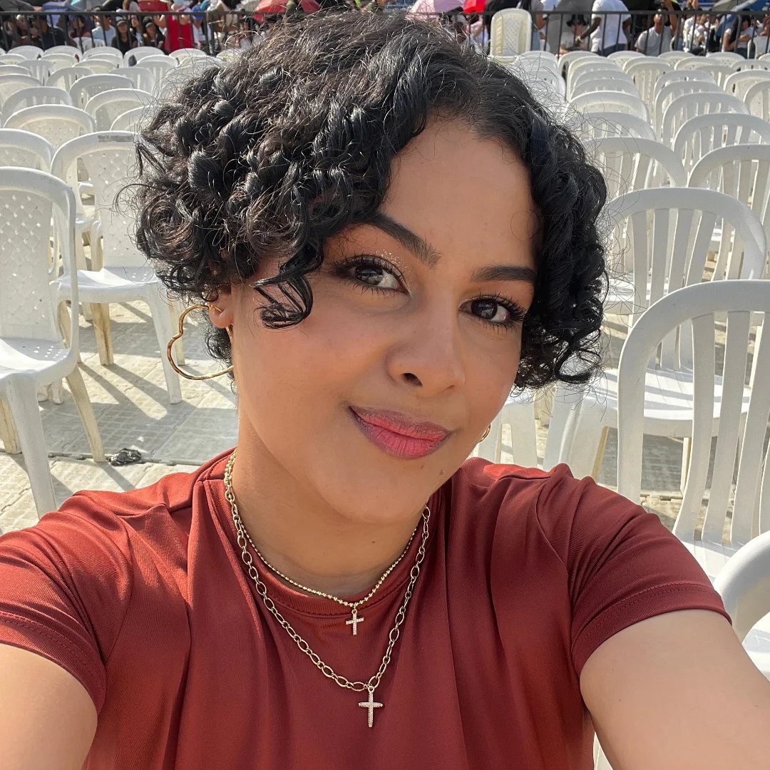 Kelly Tatiana - Era una vez... 🥹 En medio de la... | Facebook