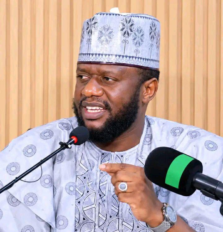Isowar ɗan takarar Gwamnan Jihar Gombe a jam’iyyar PDP, Professor Isa ...