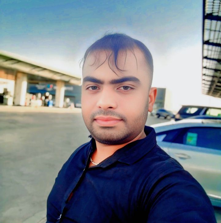 আজ রাসেল এর বিয়েতে গিয়েছিলাম মাল পটানোর জন্য কিন্তু পারলাম না আমার