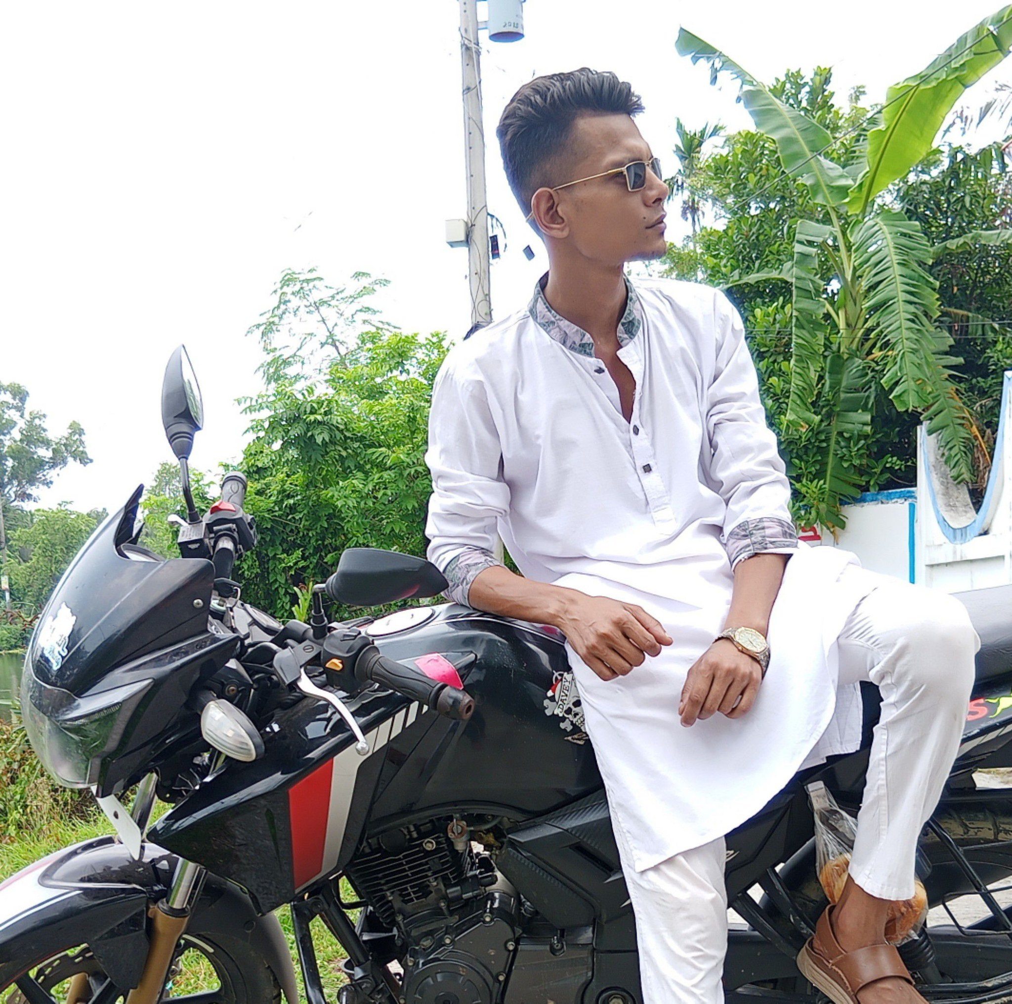 Raj Riaz