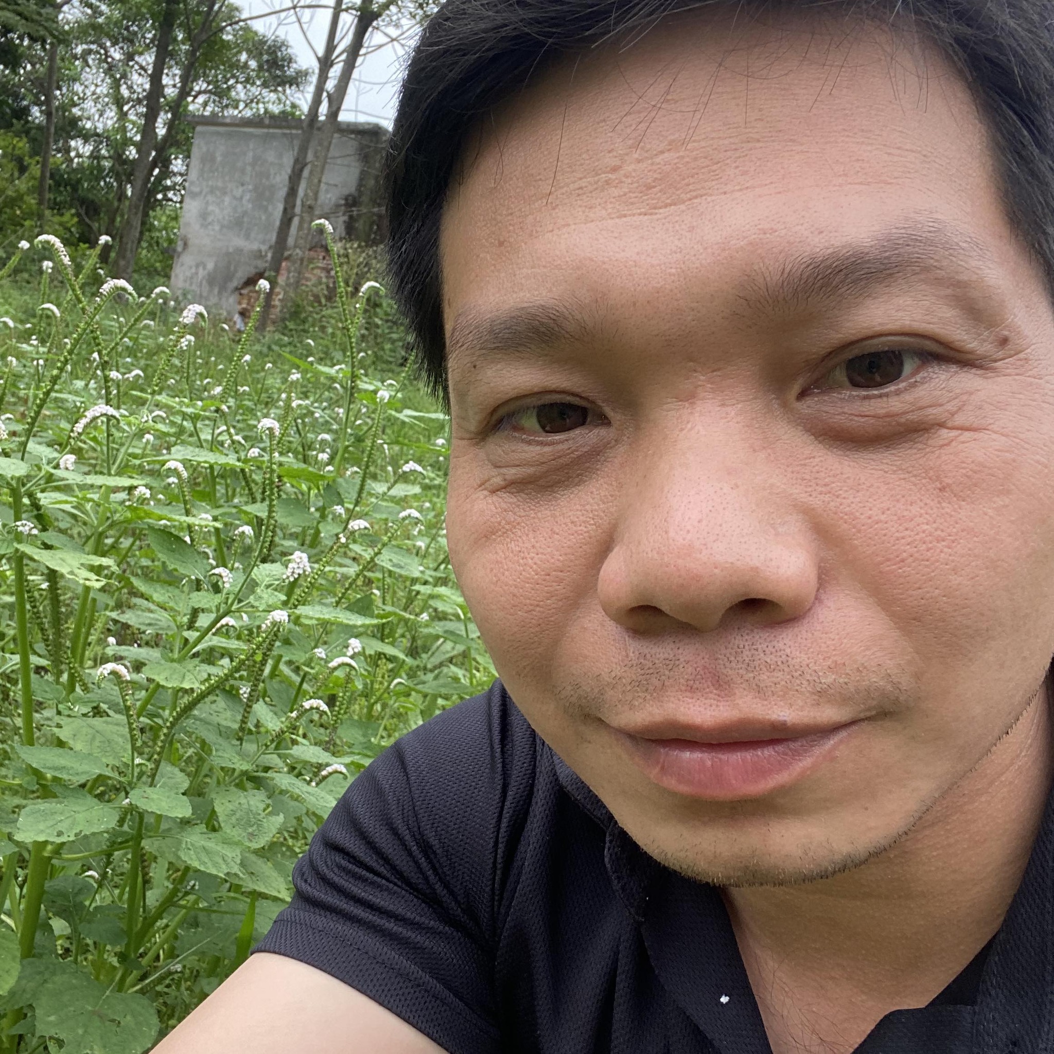 VNU Hoà Lạc | Ai có tủ lanhh pass không ạ, em gần dhqg ạ | Facebook