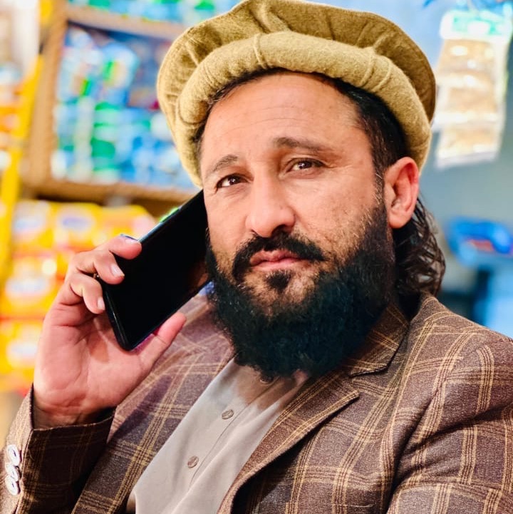 toor-khan-safi-on-reels-facebook