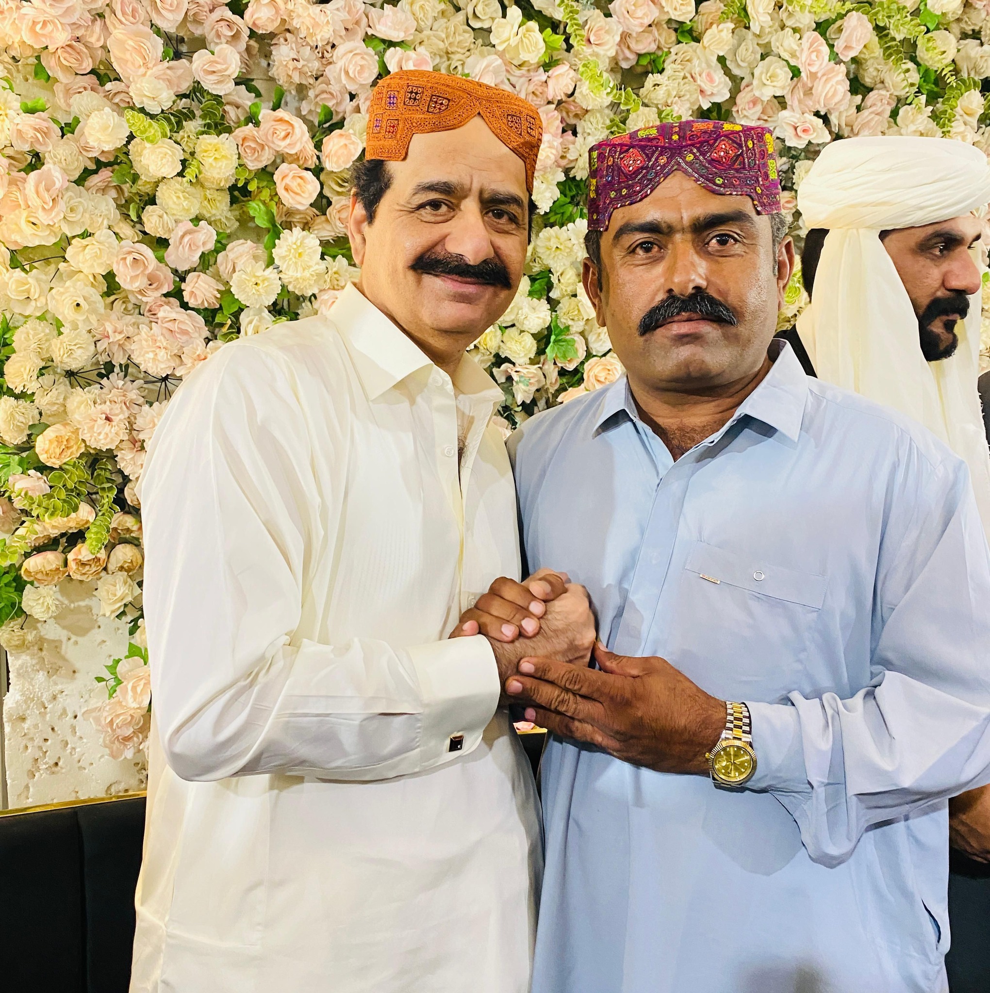 Sardar malik asad sikandar and sith Ishwarlal Lakhmiani Abdul Latif ...