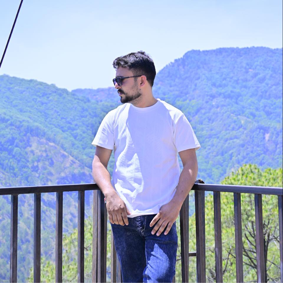 Gahra hua …..#trendingreels #viral #naturelovers #nainital | Ravi Bisht